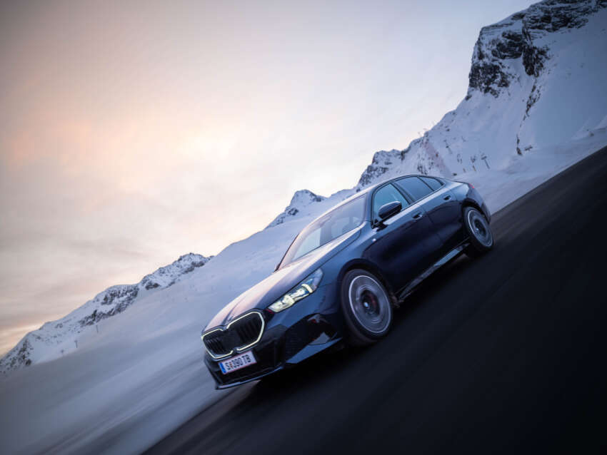 BMW i5 and 2024 BMW 5 Series G60 – M60 xDrive with up to 601 hp; AirConsole brings in-car gaming 1700507
