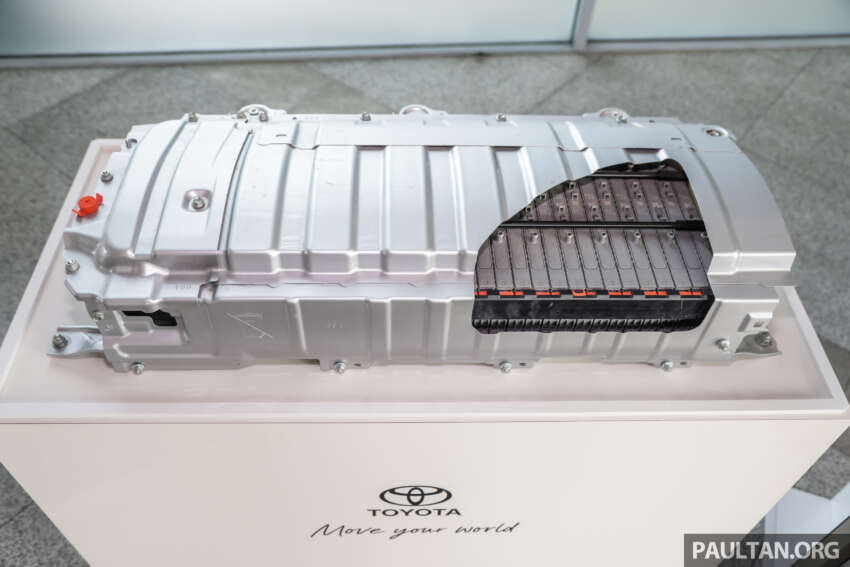 UMW Toyota Motor presents multi-pathway strategy to achieve carbon neutrality – more hybrids, EVs coming 1612685