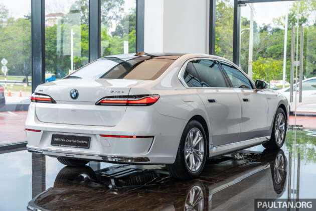 2023 BMW 750e xDrive Pure Excellence in Malaysia – CKD PHEV with 489 PS, 87 km EV range; from RM613k