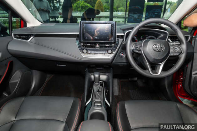 Toyota Corolla GR Sport 2023 kini di M’sia — varian tertinggi dengan lencana GR, suspensi baru, RM153k