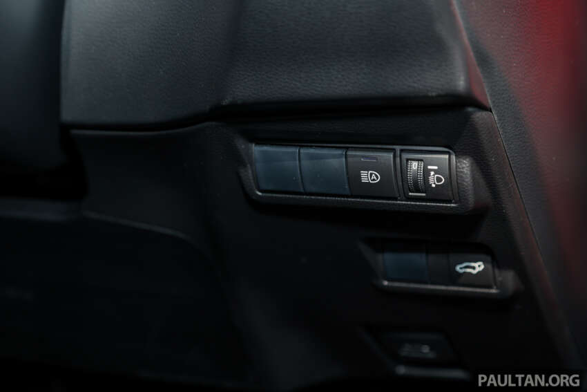 2023 Toyota Corolla Cross GR Sport Malaysian review – sporty design, suspension; worth it for RM142k? 1655981