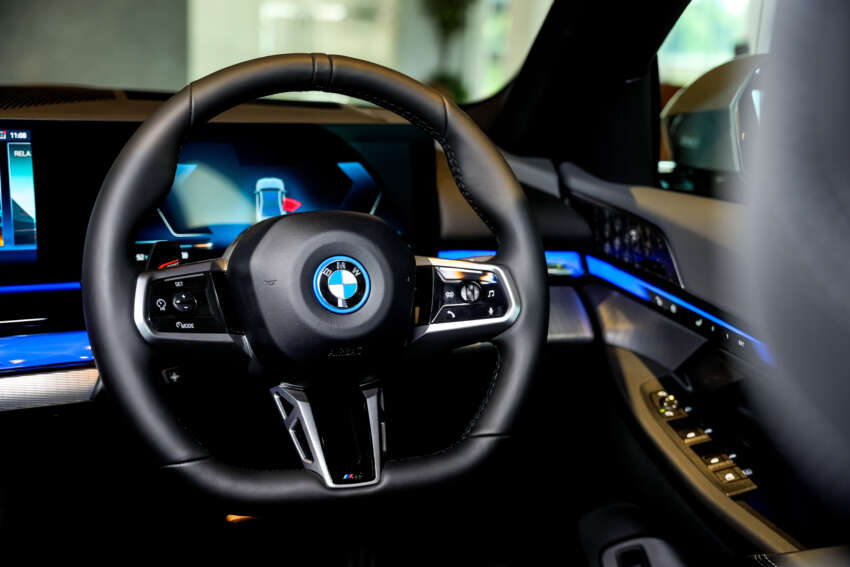 2024 BMW i5 launched in Malaysia – G60 5 Series EV debuts with eDrive40 variant, 340 hp, 582 km; RM420k 1691189