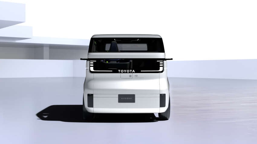 Toyota Kayoibako concept – battery-electric light commercial van study with configurable interior 1692267
