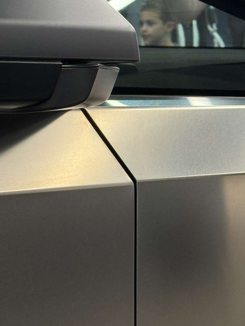 Tesla Cybertruck hits showrooms ahead of launch 1700443