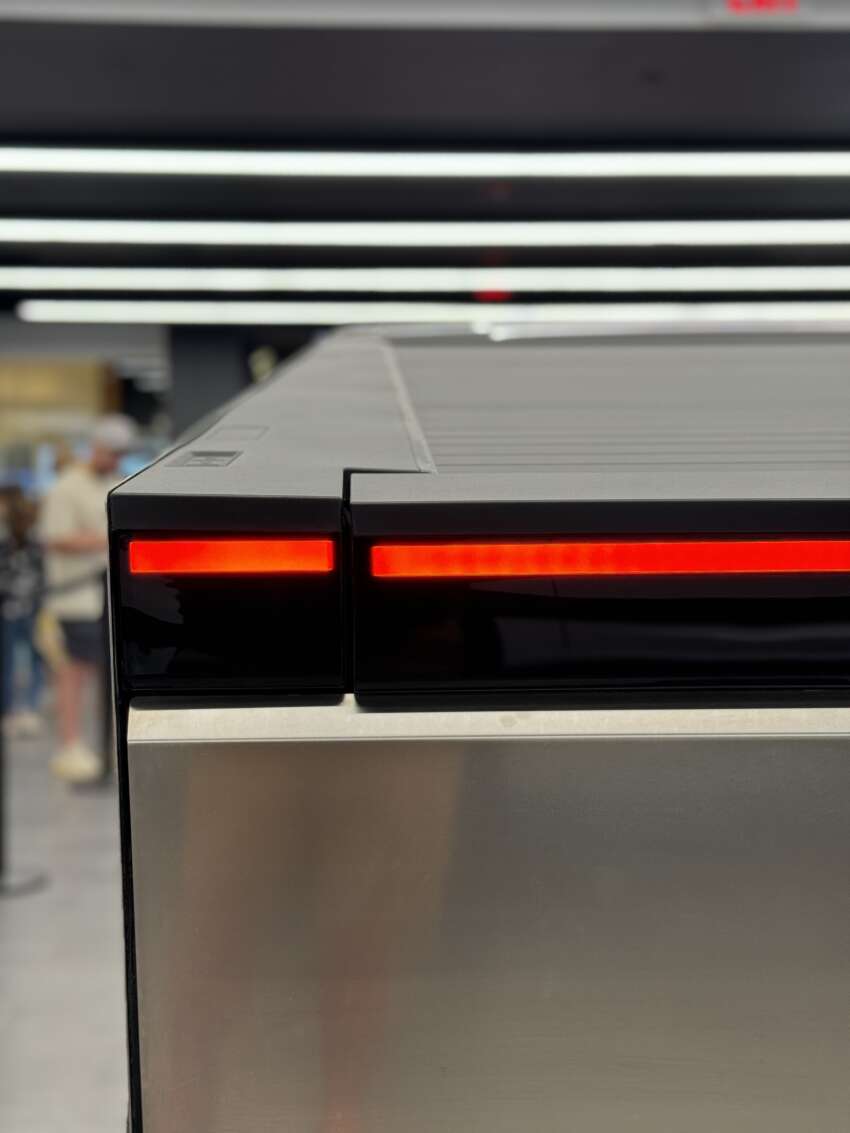 Tesla Cybertruck hits showrooms ahead of launch 1700448