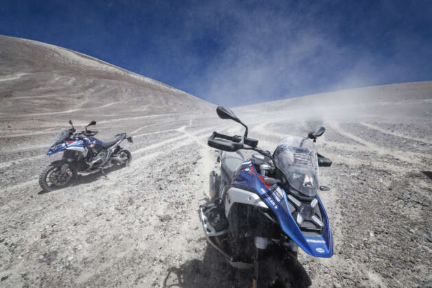Zero to 6,000 m ASL in 24 hours – the BMW Motorrad R1300GS and Metzeler Karoo 4 multi-purpose tyres