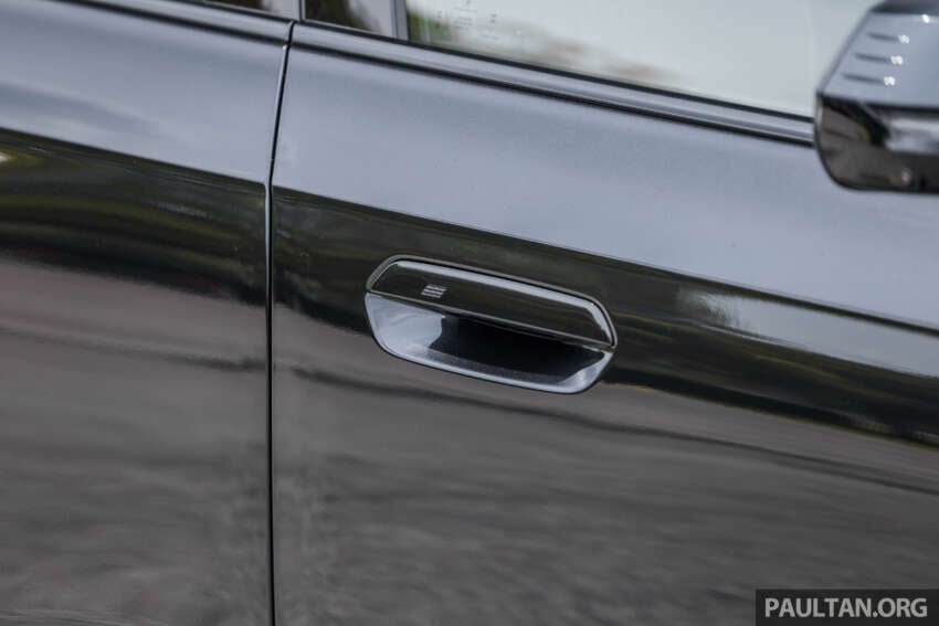 2024 BMW iX1 xDrive30 Malaysian review – fr RM276k; 440 km range; how good is the first-ever X1 EV? 1720505