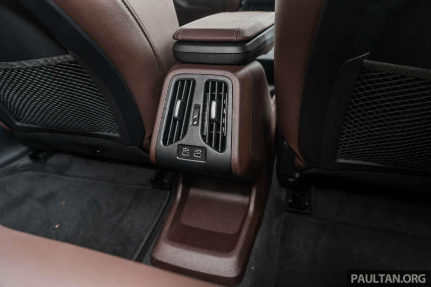 2024 BMW iX1 xDrive30 Malaysian review – fr RM276k; 440 km range; how good is the first-ever X1 EV? 1720638
