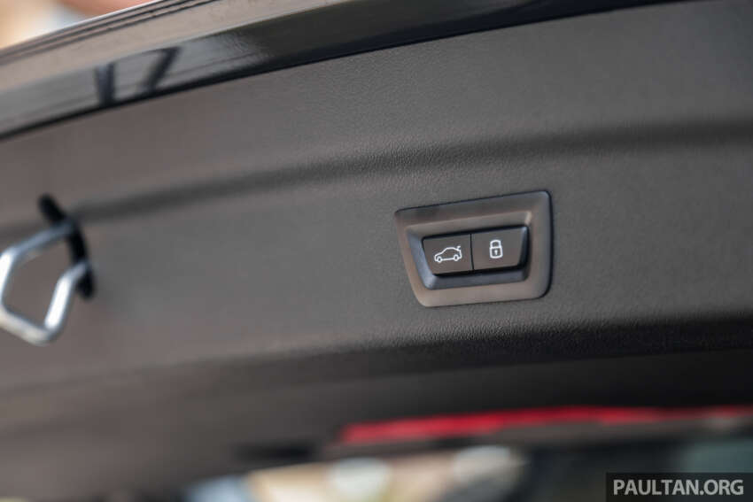 2024 BMW iX1 xDrive30 Malaysian review – fr RM276k; 440 km range; how good is the first-ever X1 EV? 1720643