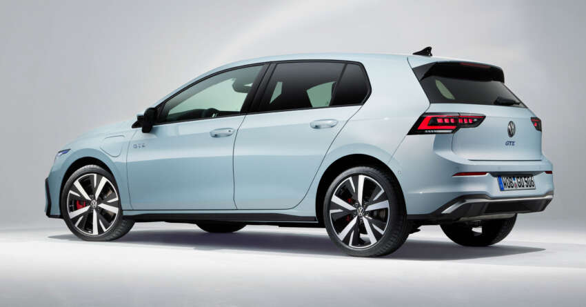 2024 Volkswagen Golf Mk8.5 facelift debuts – styling tweaks, physical buttons, GTE and GTI get more power 1719364
