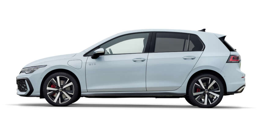 2024 Volkswagen Golf Mk8.5 facelift debuts – styling tweaks, physical buttons, GTE and GTI get more power 1719365