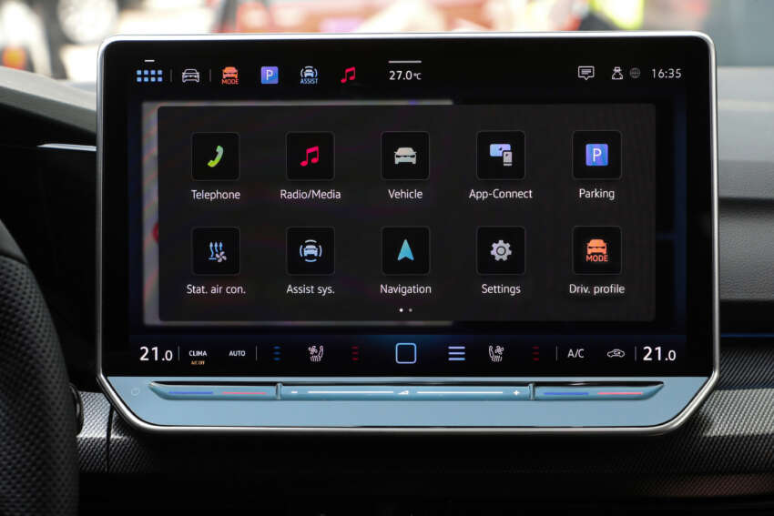 2024 Volkswagen Golf Mk8.5 facelift debuts – styling tweaks, physical buttons, GTE and GTI get more power 1719370