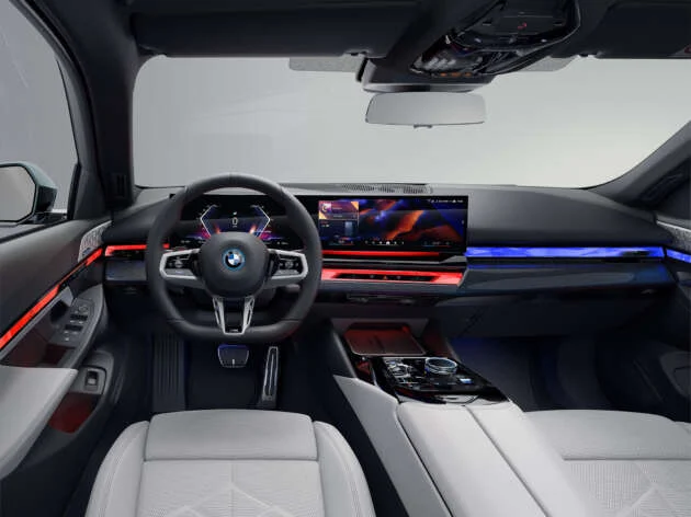 BMW i5 Touring and 2024 BMW 5 Series Touring G61 – EV with up to 601 PS, 560 km range; PHEV, diesel