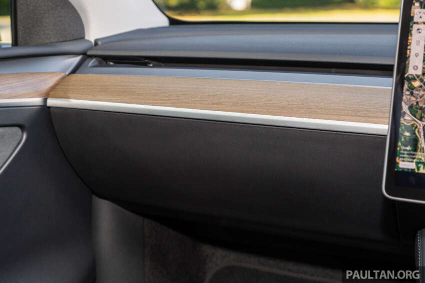 2024 Tesla Model Y updates in Malaysia – privacy glass, full double glazing, HW4, no parcel shelf 1727189