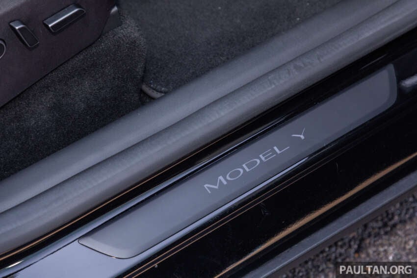 2024 Tesla Model Y updates in Malaysia – privacy glass, full double glazing, HW4, no parcel shelf 1727202