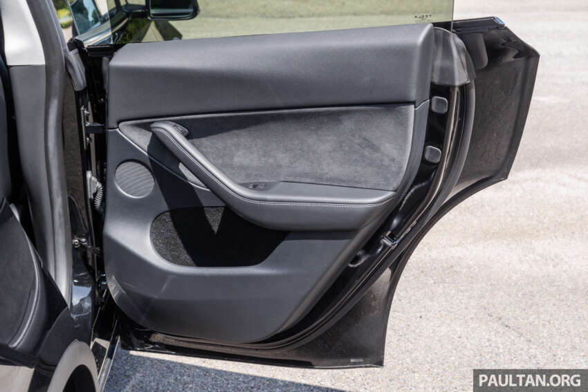 2024 Tesla Model Y updates in Malaysia – privacy glass, full double glazing, HW4, no parcel shelf 1727212