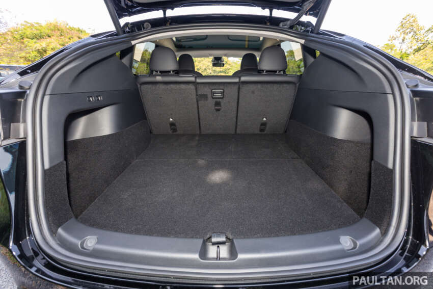 2024 Tesla Model Y updates in Malaysia – privacy glass, full double glazing, HW4, no parcel shelf 1727214