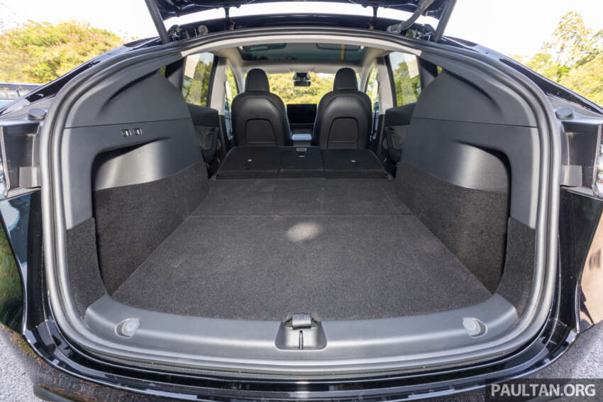 2024 Tesla Model Y updates in Malaysia – privacy glass, full double glazing, HW4, no parcel shelf 1727215