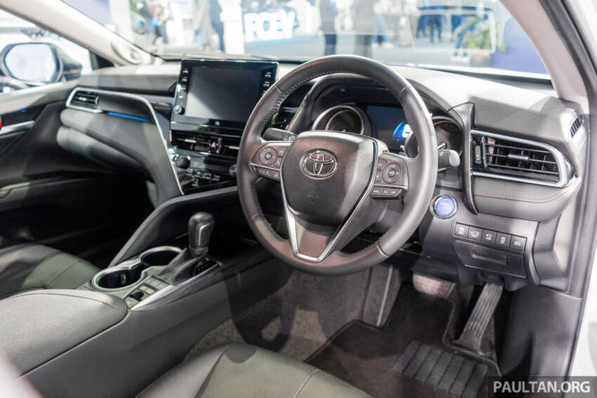 Toyota Camry Hybrid previewed in Malaysia at UMWT’s Beyond Zero event – 211 PS, 2.5L; launching soon? 1731374