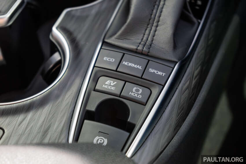 Toyota Camry Hybrid previewed in Malaysia at UMWT’s Beyond Zero event – 211 PS, 2.5L; launching soon? 1731380