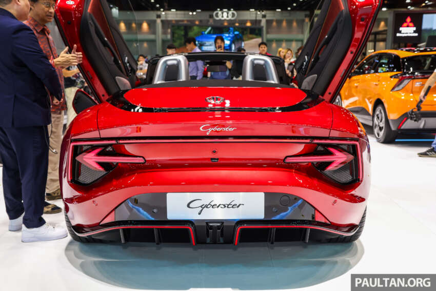 Bangkok 2024: MG Cyberster EV – 544 PS/725 Nm roadster, 0-100 km/h in 3.2 secs, coming to Malaysia 1744044