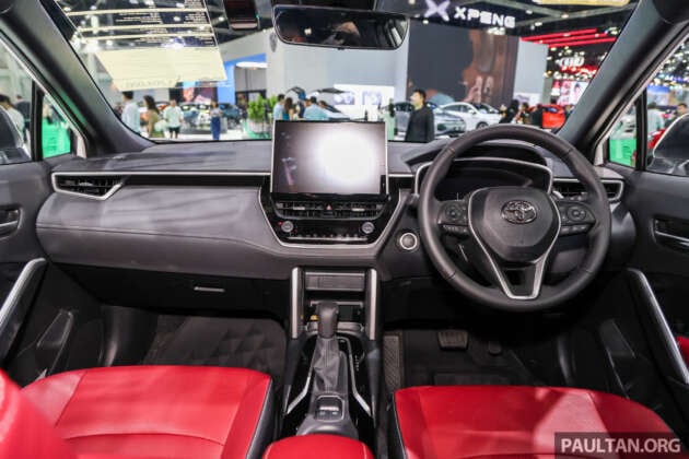Bangkok 2024: Toyota Corolla Cross facelift – HEV Premium, GR Sport; new front face, interior updates