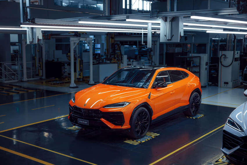 Lamborghini Urus SE debuts in Beijing – 4.0L twin-turbo V8 PHEV with 800 PS, 950 Nm; 60 km EV range 1756348