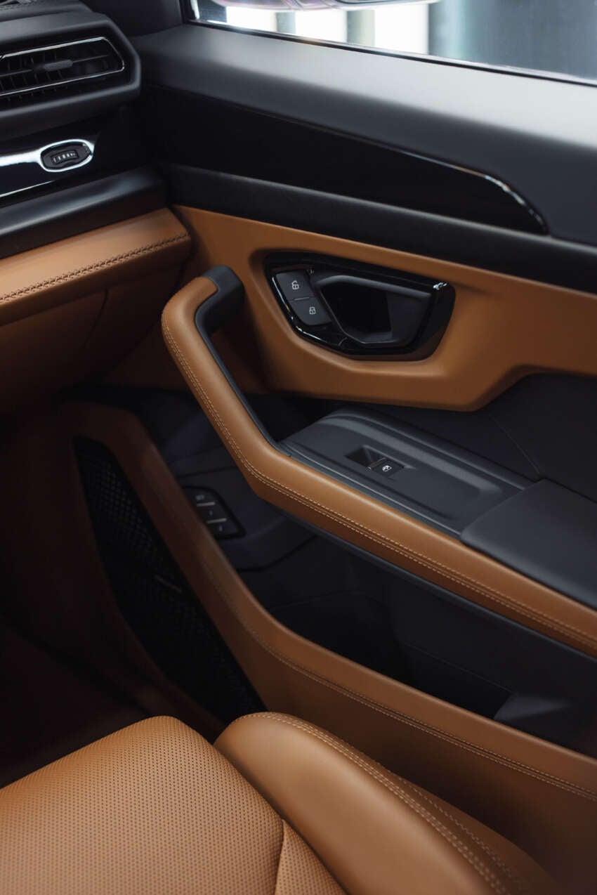 Lamborghini Urus SE debuts in Beijing – 4.0L twin-turbo V8 PHEV with 800 PS, 950 Nm; 60 km EV range 1756368