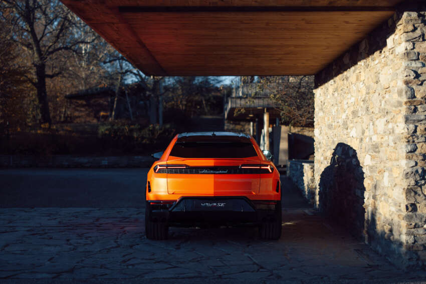 Lamborghini Urus SE debuts in Beijing – 4.0L twin-turbo V8 PHEV with 800 PS, 950 Nm; 60 km EV range 1756372