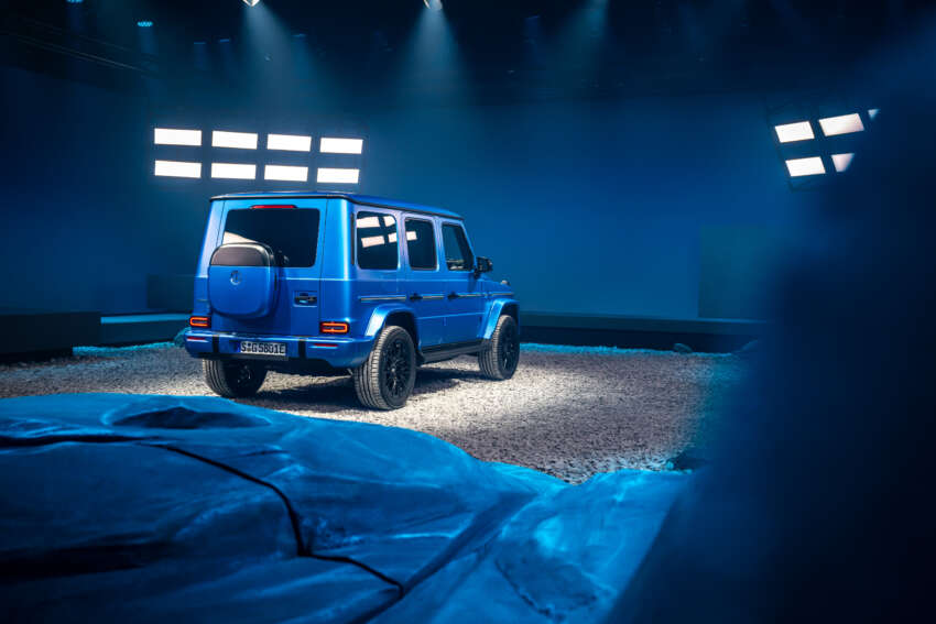 Mercedes-Benz G580 debuts – first-ever electric G-Class; tank turn, quad-motor, 587 PS, 473 km EV range 1754633