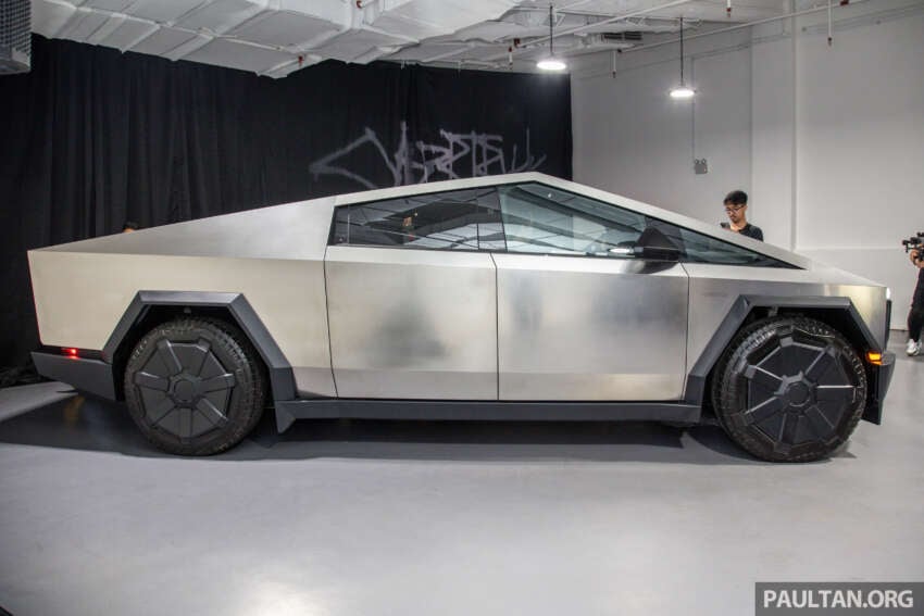 Tesla Cybertruck in Malaysia – stainless steel pick-up EV on display in showrooms in May, not for sale 1749372