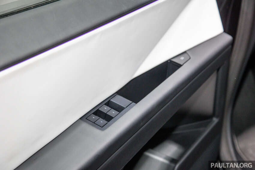 Tesla Cybertruck tiba di Malaysia – bakal dipamerkan di bilik pameran Mei nanti, tetapi bukan untuk dijual 1749511