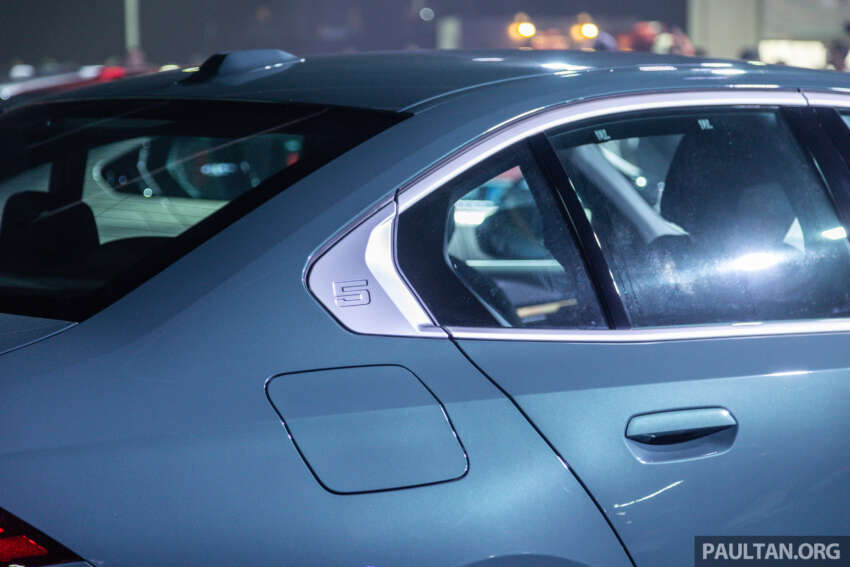 2024 BMW 520i in Malaysia – 208 hp/330 Nm 2.0T mild hybrid G60, Driving Assistant Plus; RM340k estimated 1767289