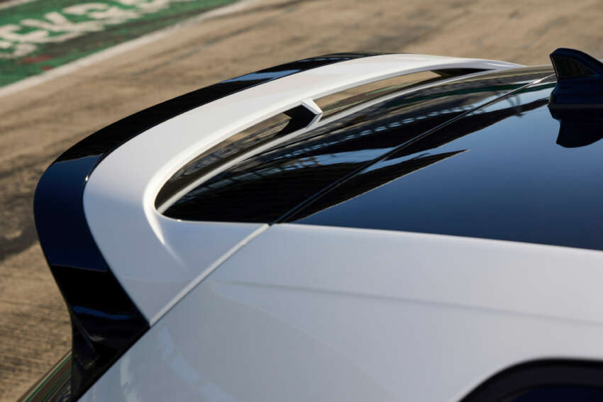 2024 Volkswagen Golf GTI Clubsport Mk8.5 debuts – more aggressive styling, 300 PS; 0-100 km/h in 5.6s 1774324