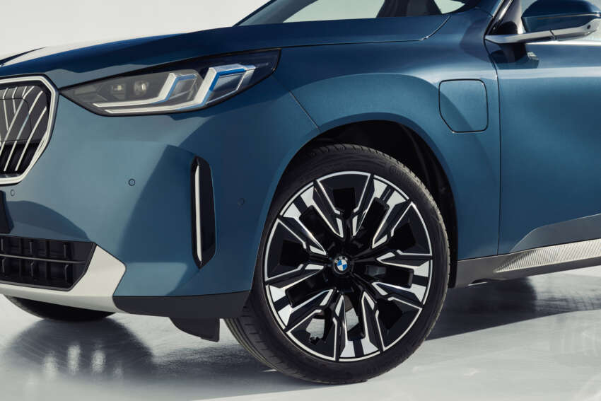 2025 BMW X3 debuts – G45 gets bold redesign, new variant naming scheme; PHEV up to 90 km EV range 1778646