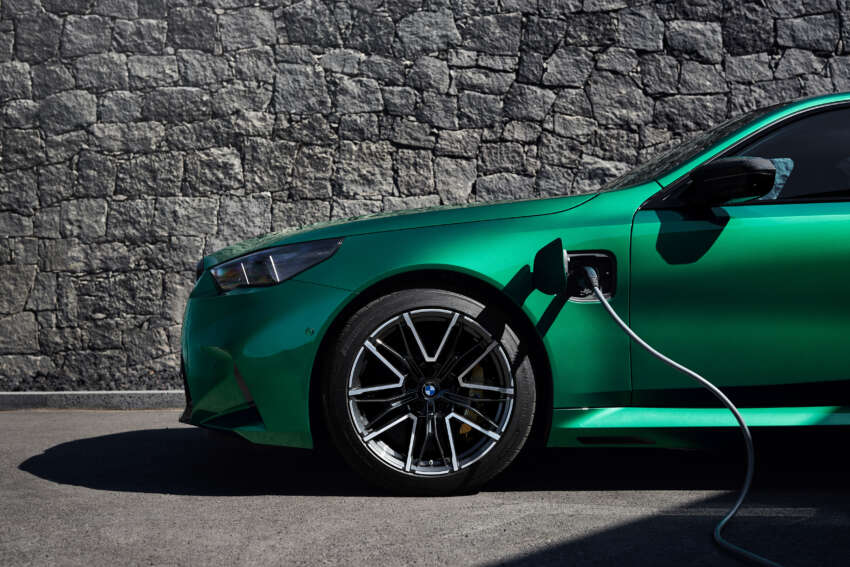 G90 BMW M5 debuts as a PHEV with 4.4L V8 – 727 PS, 1,000 Nm, up to 69 km EV range, 0-100 km/h in 3.5s 1781284