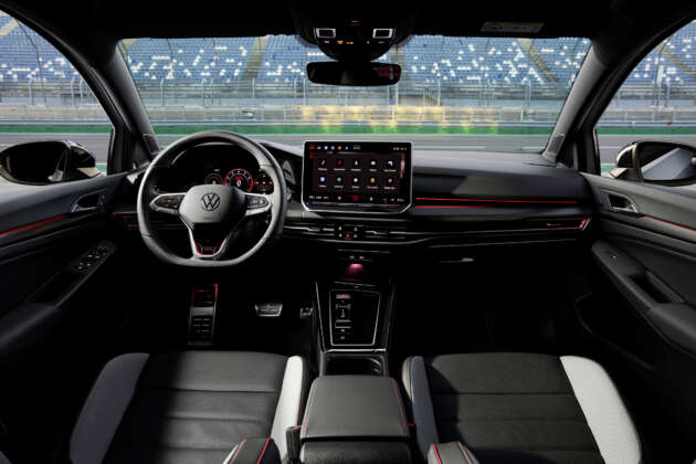 Volkswagen Golf GTI Clubsport Mk8.5 2024 didedah – rupa lebih agresif, 300 PS/400 Nm, 0-100 km/j 5.6 saat