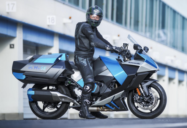 Kawasaki Hydrogen ICE motorcycle first public test