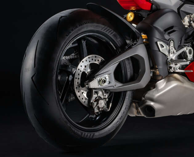 Ducati Panigale V4S seventh generation – double-sided versus single-sided, what’s the big deal?