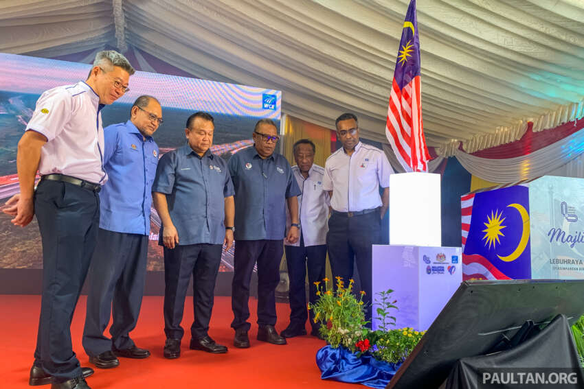 West Coast Expressway (WCE) Section 1 Banting to SKVE launched, opens tonight – toll free till Sept 29 1811442