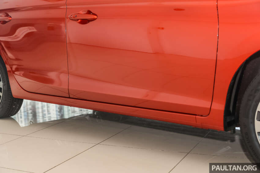 GALERI: Honda City Hatchback facelift 2024 dalam warna Phoenix Orange Pearl, tanpa tambahan kos 1873702