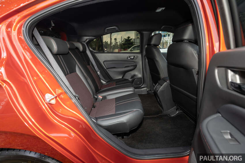 GALERI: Honda City Hatchback facelift 2024 dalam warna Phoenix Orange Pearl, tanpa tambahan kos 1839318