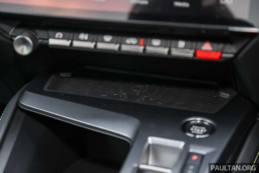 PANDU UJI: Peugeot 408 GT — <em>crossover</em> bergaya, taruhan kebangkitan Peugeot yang akan berhasil? 1828823