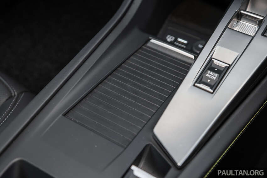 PANDU UJI: Peugeot 408 GT — <em>crossover</em> bergaya, taruhan kebangkitan Peugeot yang akan berhasil? 1828829