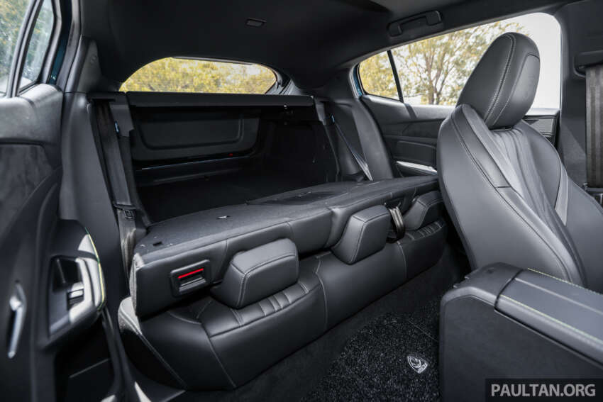 PANDU UJI: Peugeot 408 GT — <em>crossover</em> bergaya, taruhan kebangkitan Peugeot yang akan berhasil? 1828863