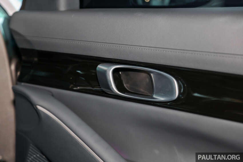 Proton eMas 7 open for booking, from RM120k est – EV’s interior shown for first time at ACE, come see it! 1839419