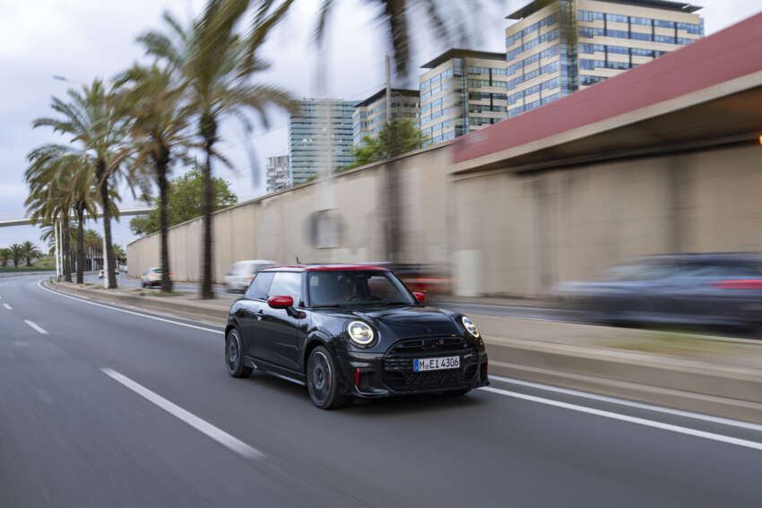 2025 MINI John Cooper Works petrol shown – F66 hot hatch gets 231 PS, 380 Nm; 7-speed DCT replaces 8AT 1838514