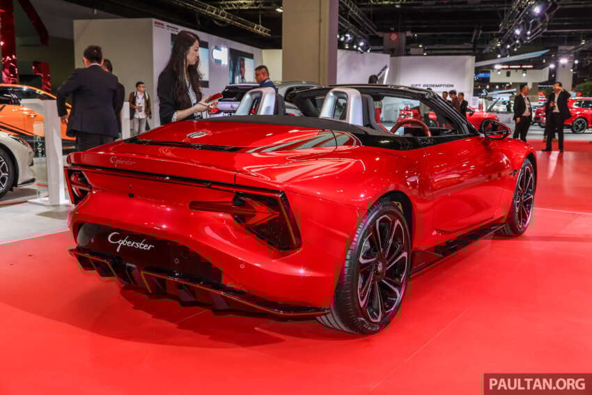 MG Cyberster launched in Malaysia – AWD EV roadster, 544 PS, 725 Nm, 444 km range, RM320k 1859336