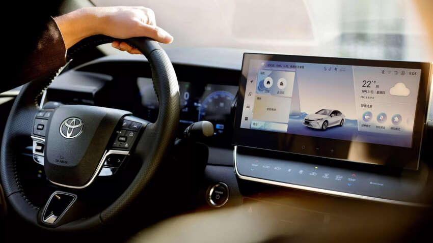 2025 Toyota Camry Glorious Edition launched in China – enhanced interior and kit; hybrid; from RM124k 1866945