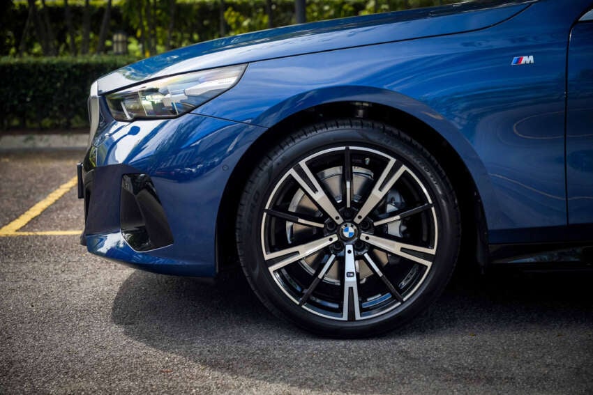 2025 BMW 530i M Sport in Malaysia – 258 PS mild hybrid, adaptive dampers, rear steering; est RM400k 1873235